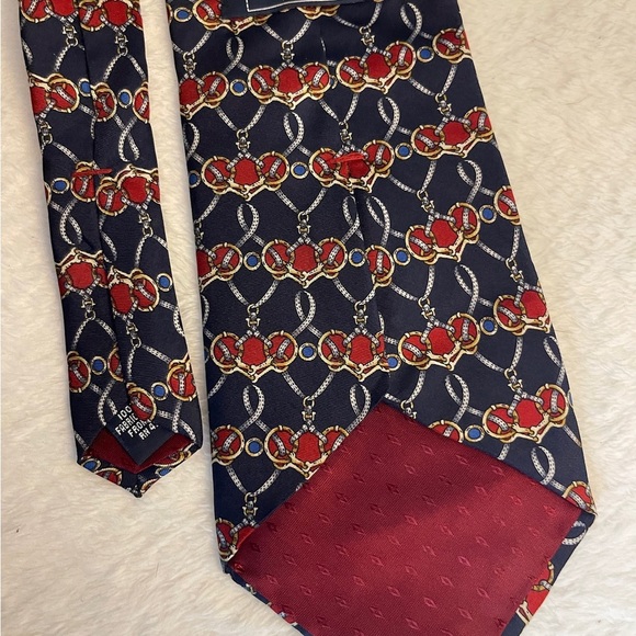 Stylish Navy and Red Patterned Men's Tie - Picture 4 of 6